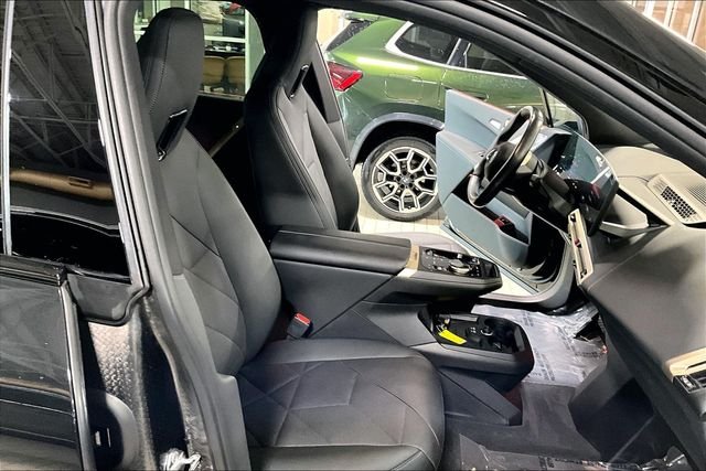 Used 2024 Black BMW M60 image 25