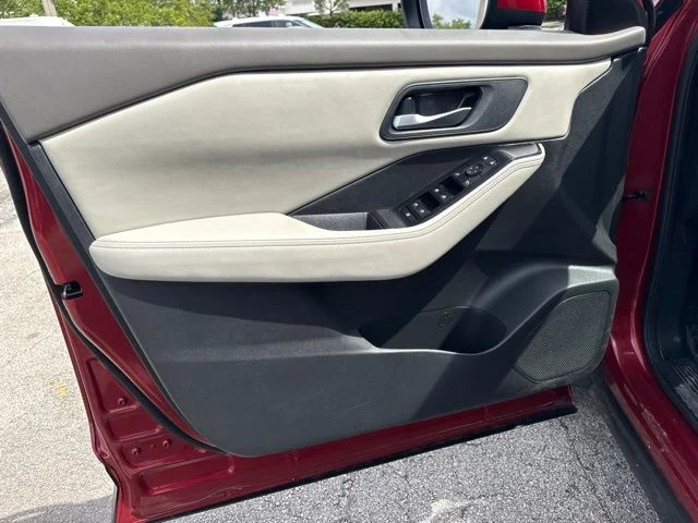 Used 2025 Red Nissan SV image 29
