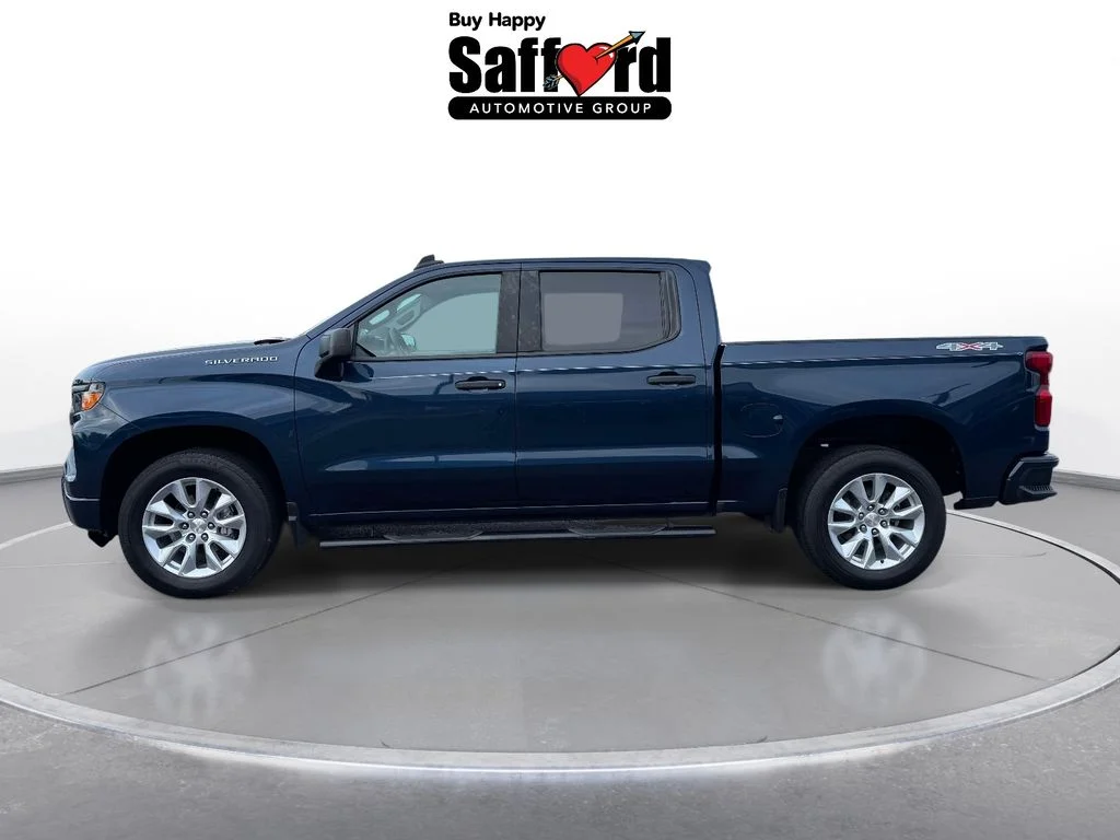 Used 2023 Blue Chevrolet Custom image 4