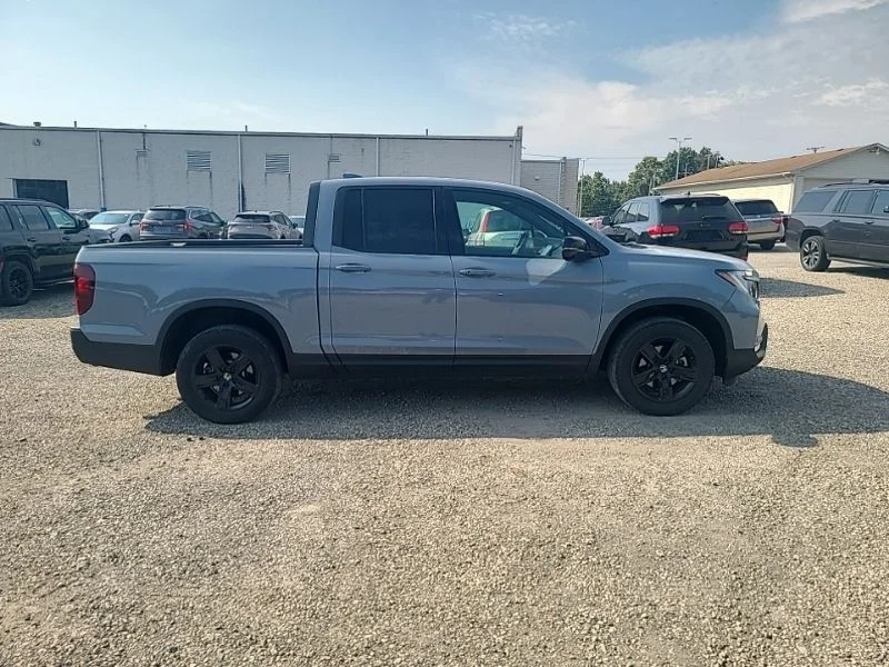 Used 2023  Honda Black Edition image 6