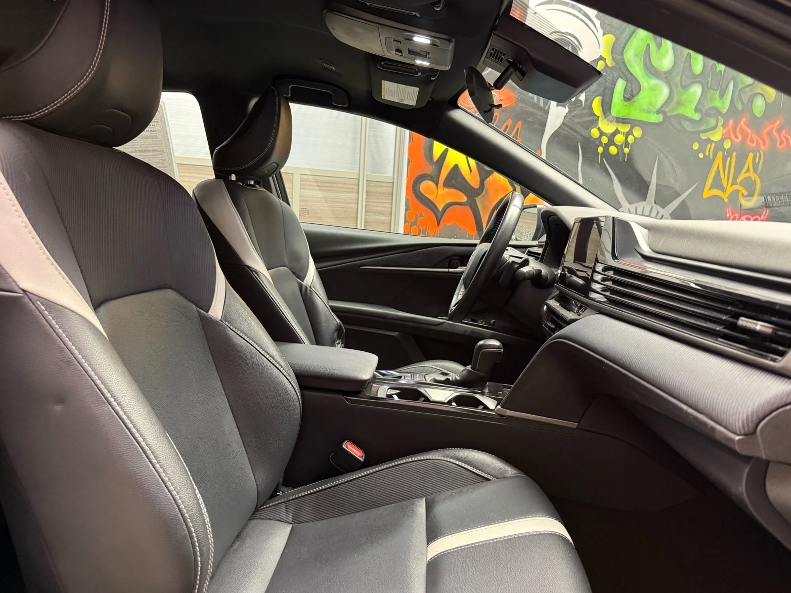 Used 2025 Midnight Black Metallic (218) Toyota SE image 21