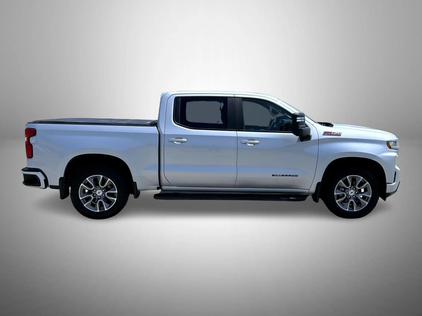 Used 2021 Silver Chevrolet RST image 4