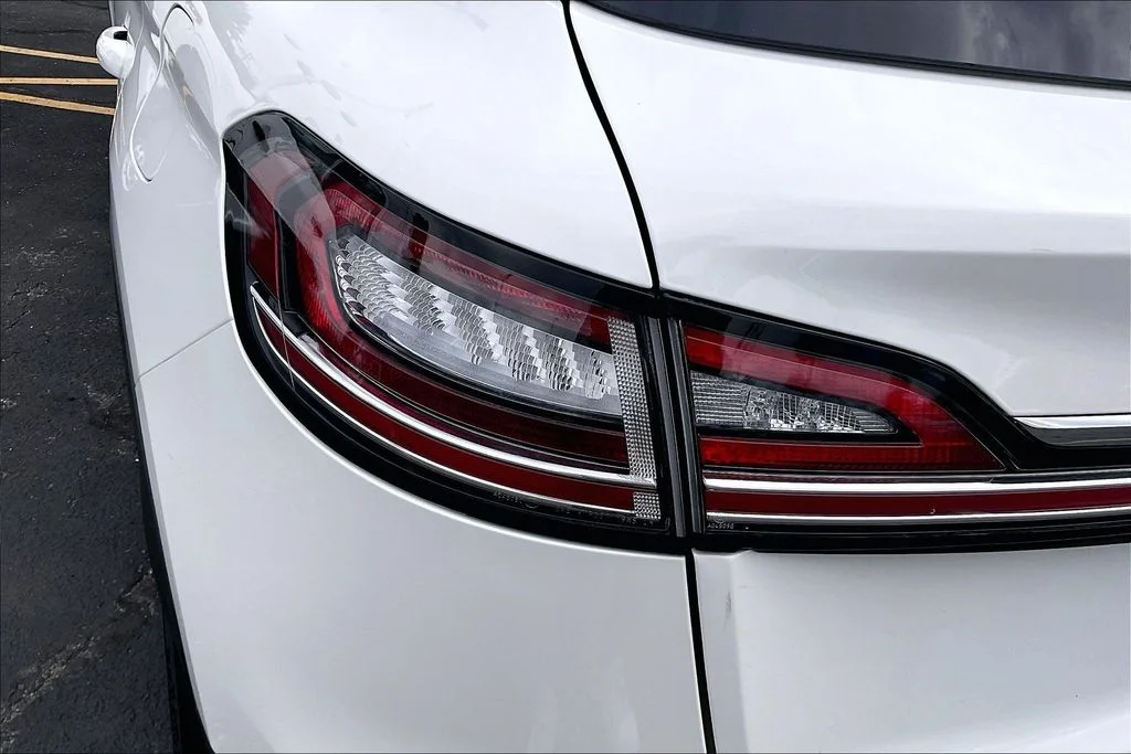 Used 2022 White Lincoln Black Label image 30