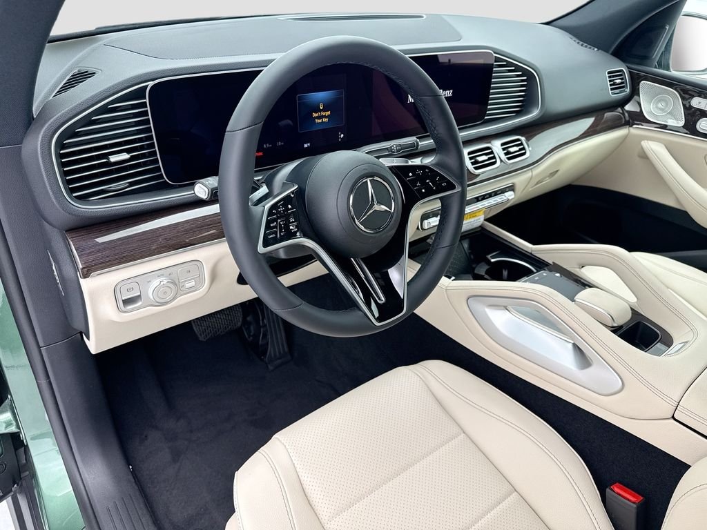 New 2026 MANUFAKTUR Ireland Mid Green Metallic Mercedes-Benz GLE 350 image 9