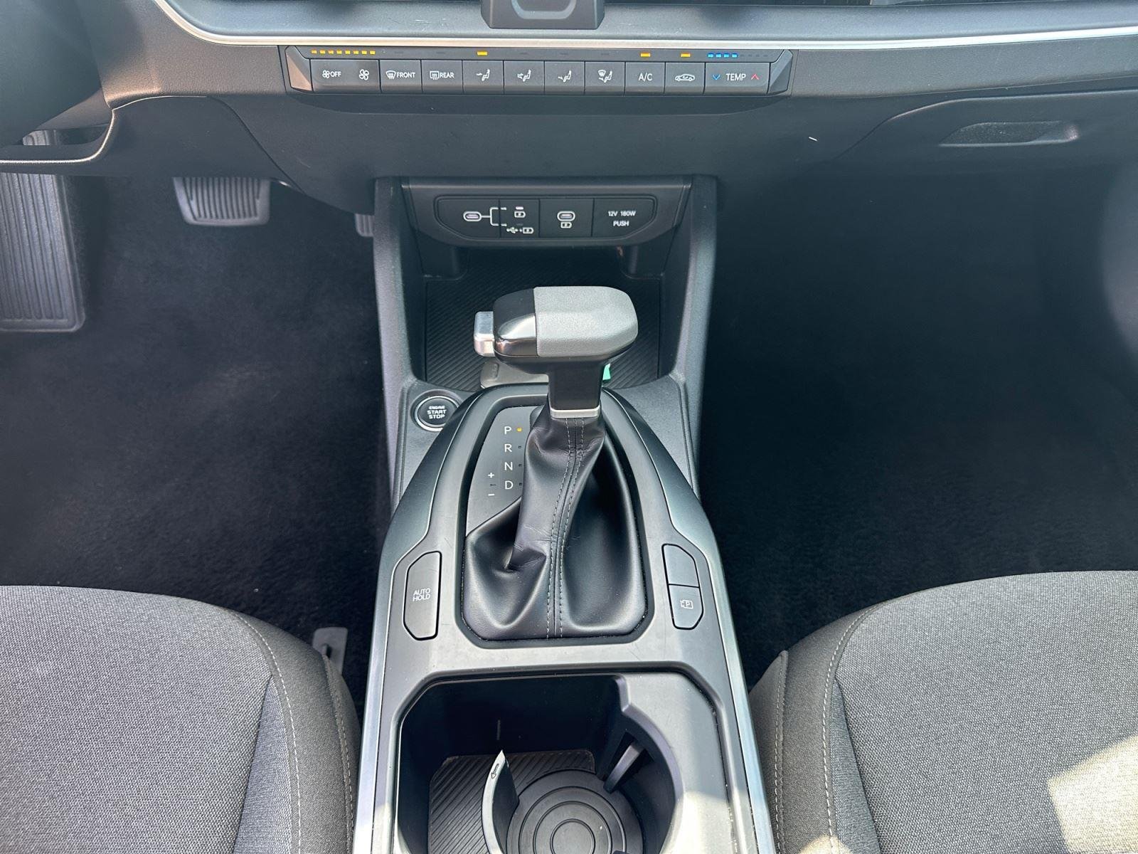 Used 2025 Snow White Pearl Kia LXS image 12