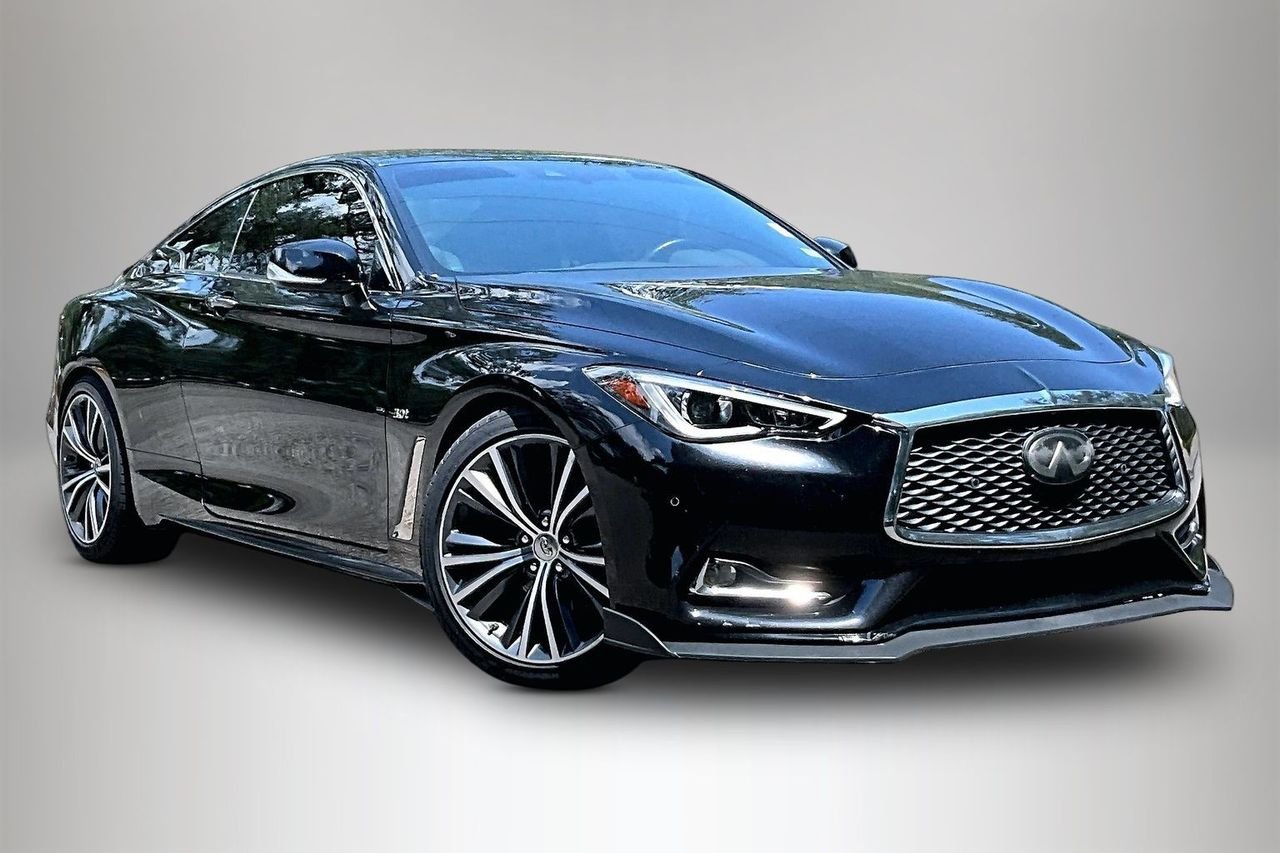 Used 2019 Black INFINITI 3.0t LUXE image 2