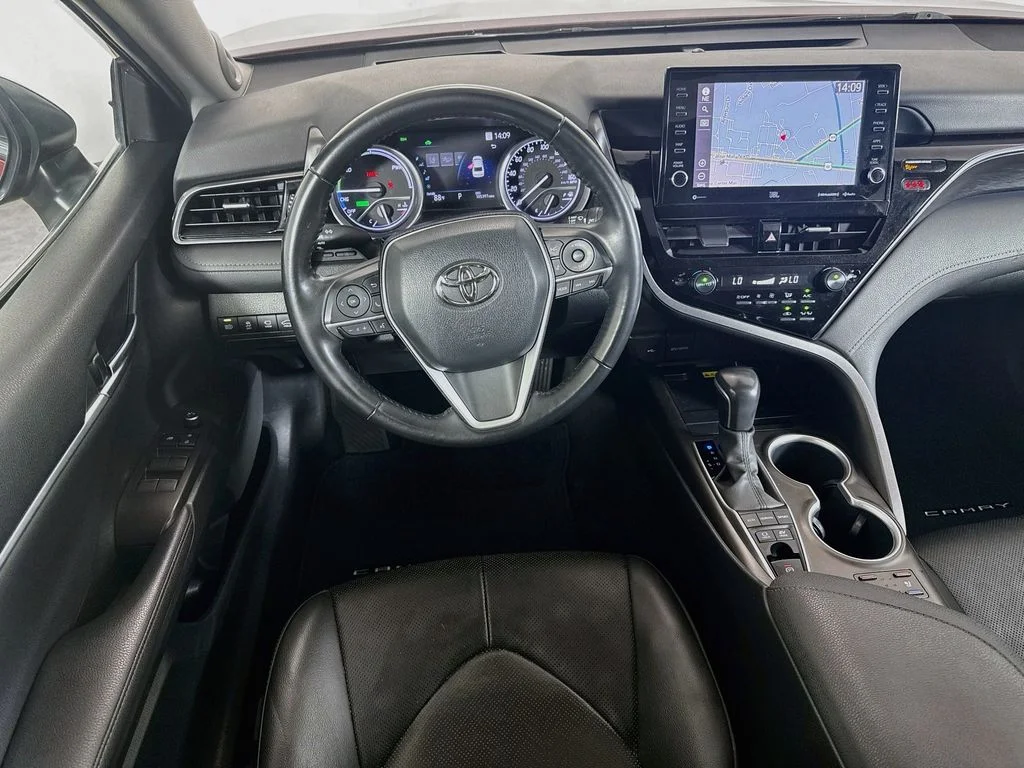 Used 2022 Ruby Flare Pearl Toyota Hybrid XLE image 23