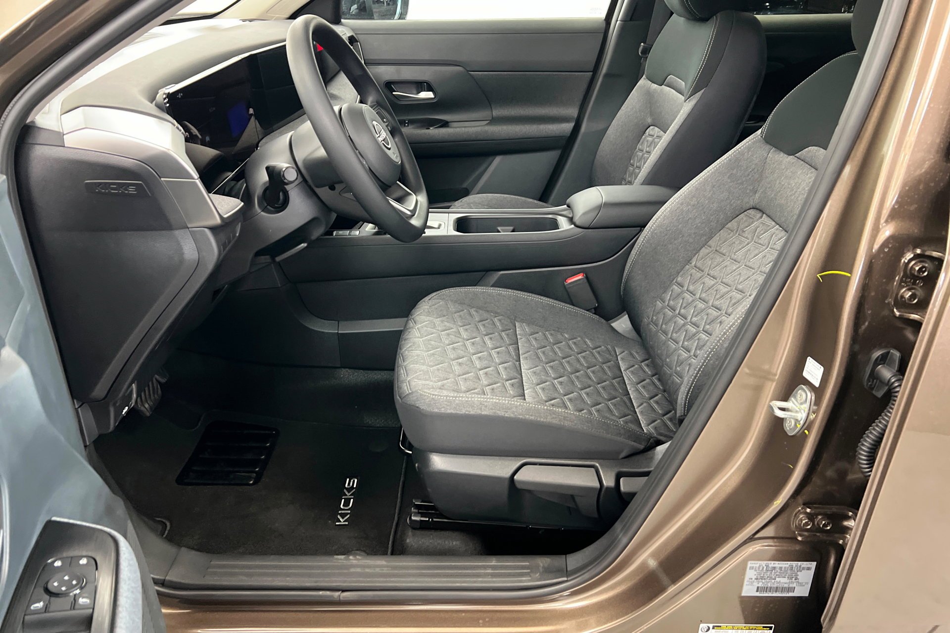 New 2026 Canyon Bronze Metallic Nissan SV image 18