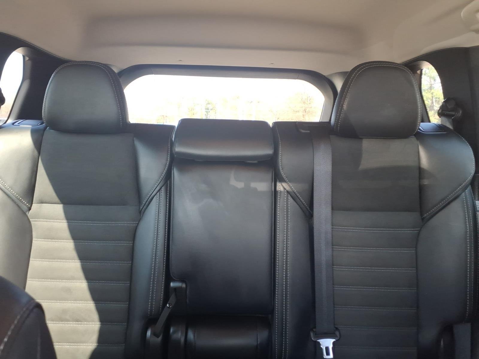 Used 2024 White Diamond/Black Roof Mitsubishi SE image 35