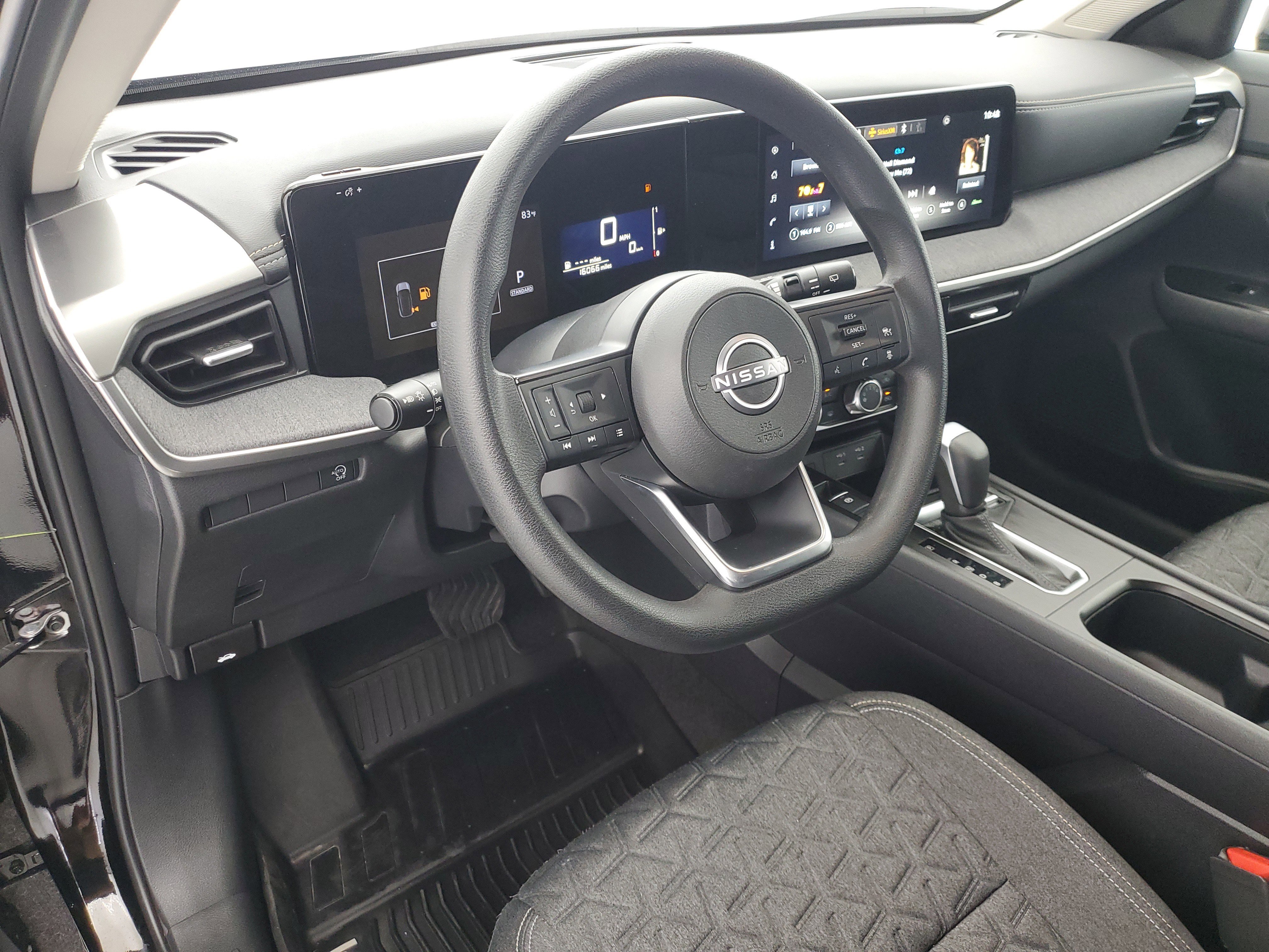 Used 2025 Super Black Nissan SV image 18
