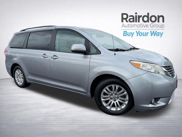 2012 Toyota Sienna XLE