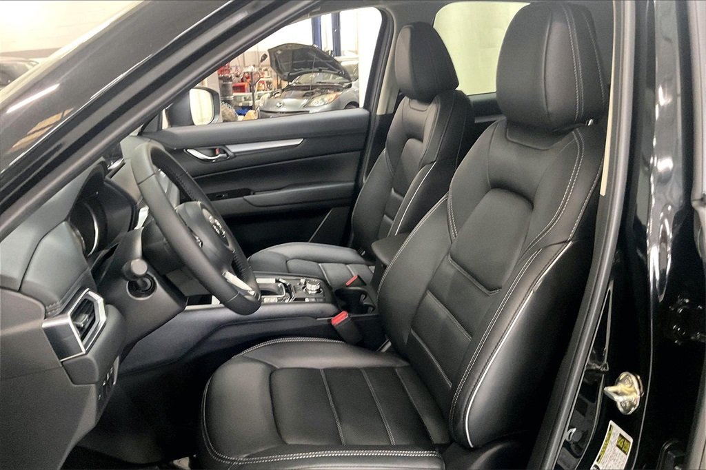 2025 MAZDA CX-5 - Image 8