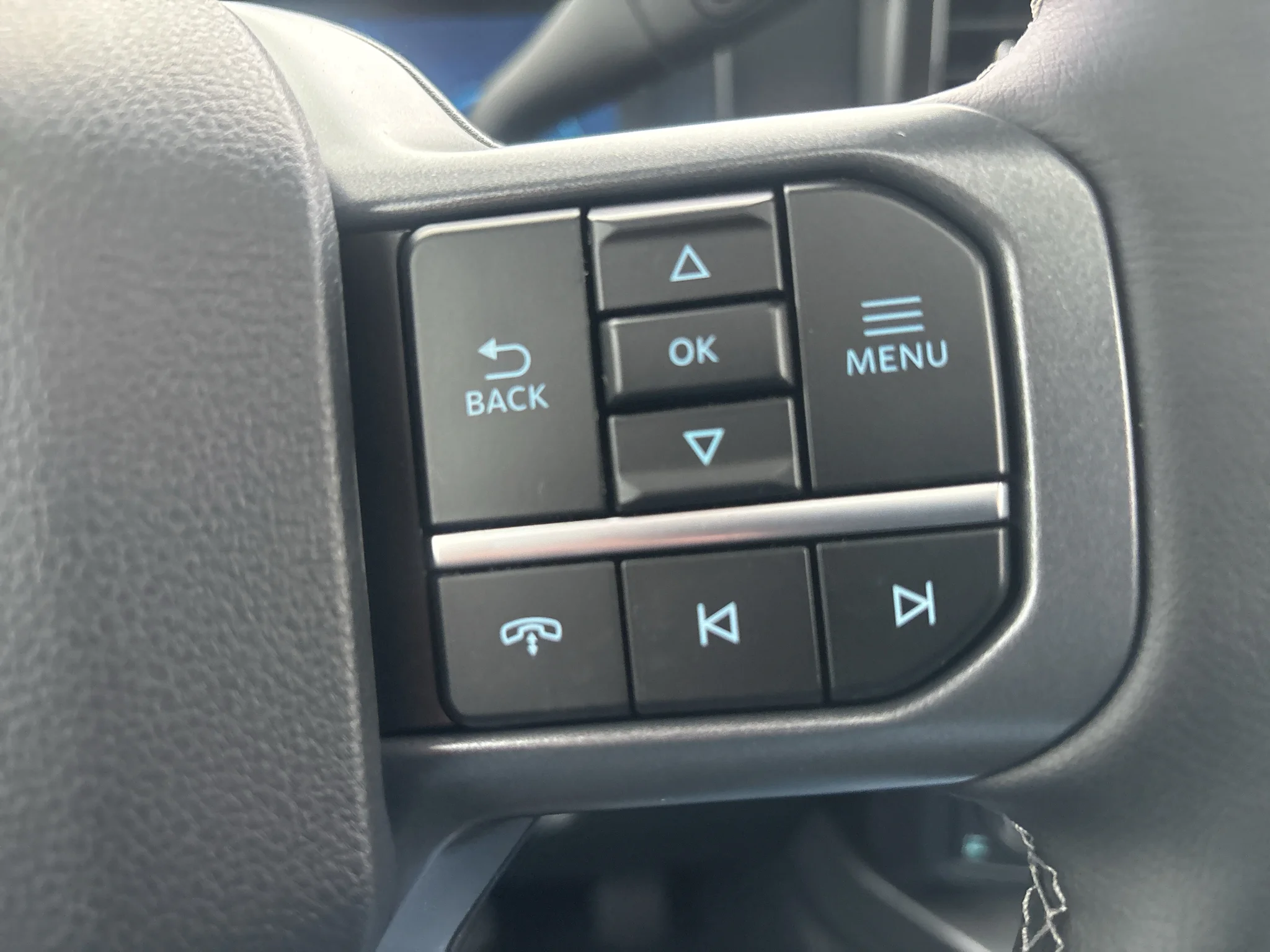 New 2026 Carbonized Gray Metallic Ford F-350® Lariat® image 21
