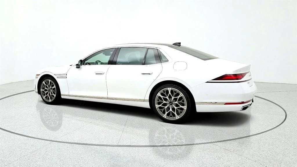 Used 2025 Uyuni White Genesis 3.5T e-SC AWD image 7
