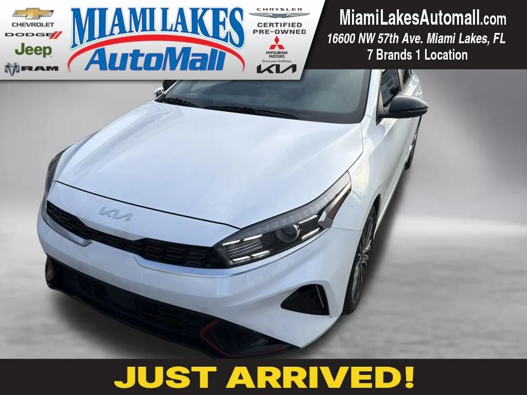 Used 2024 Snow White Pearl Kia GT-Line image 1