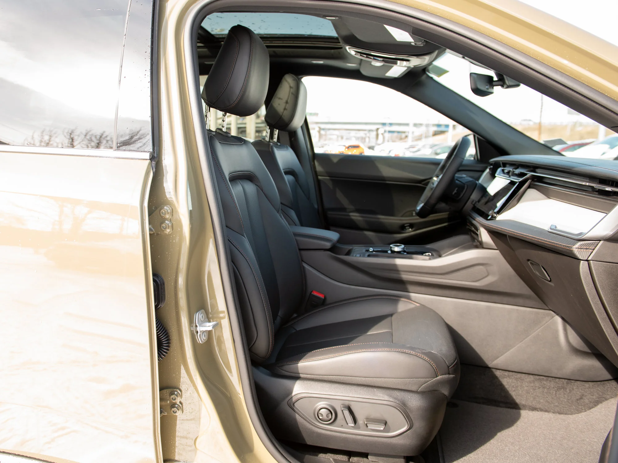 New 2026 41 Jeep Limited * Hybrid image 22