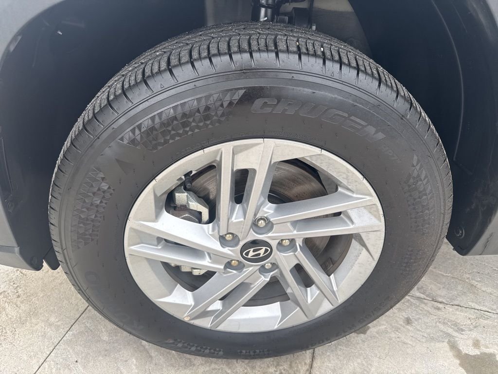 Used 2026 Silver Hyundai SE image 9