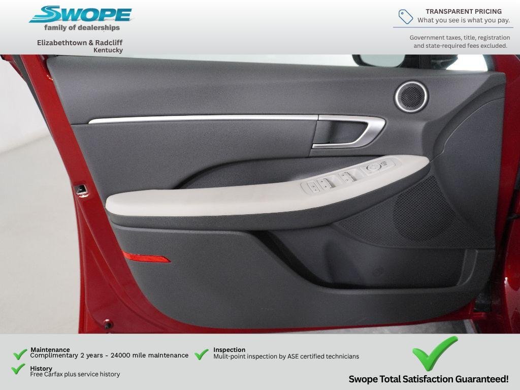 New 2026 Ultimate red Hyundai SEL Sport image 13