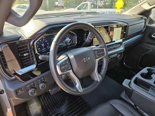 Used 2025 Sterling Gray Metallic Chevrolet LT image 14