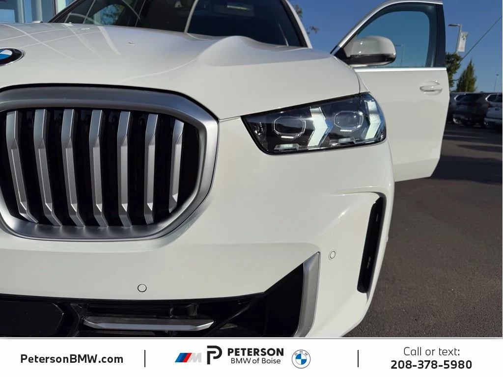 New 2026 White BMW xDrive40i image 41