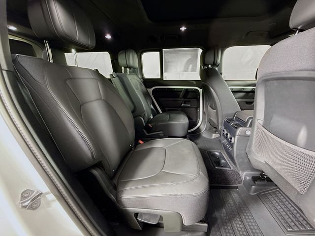 2026 Land Rover Defender V8 - Photo 30