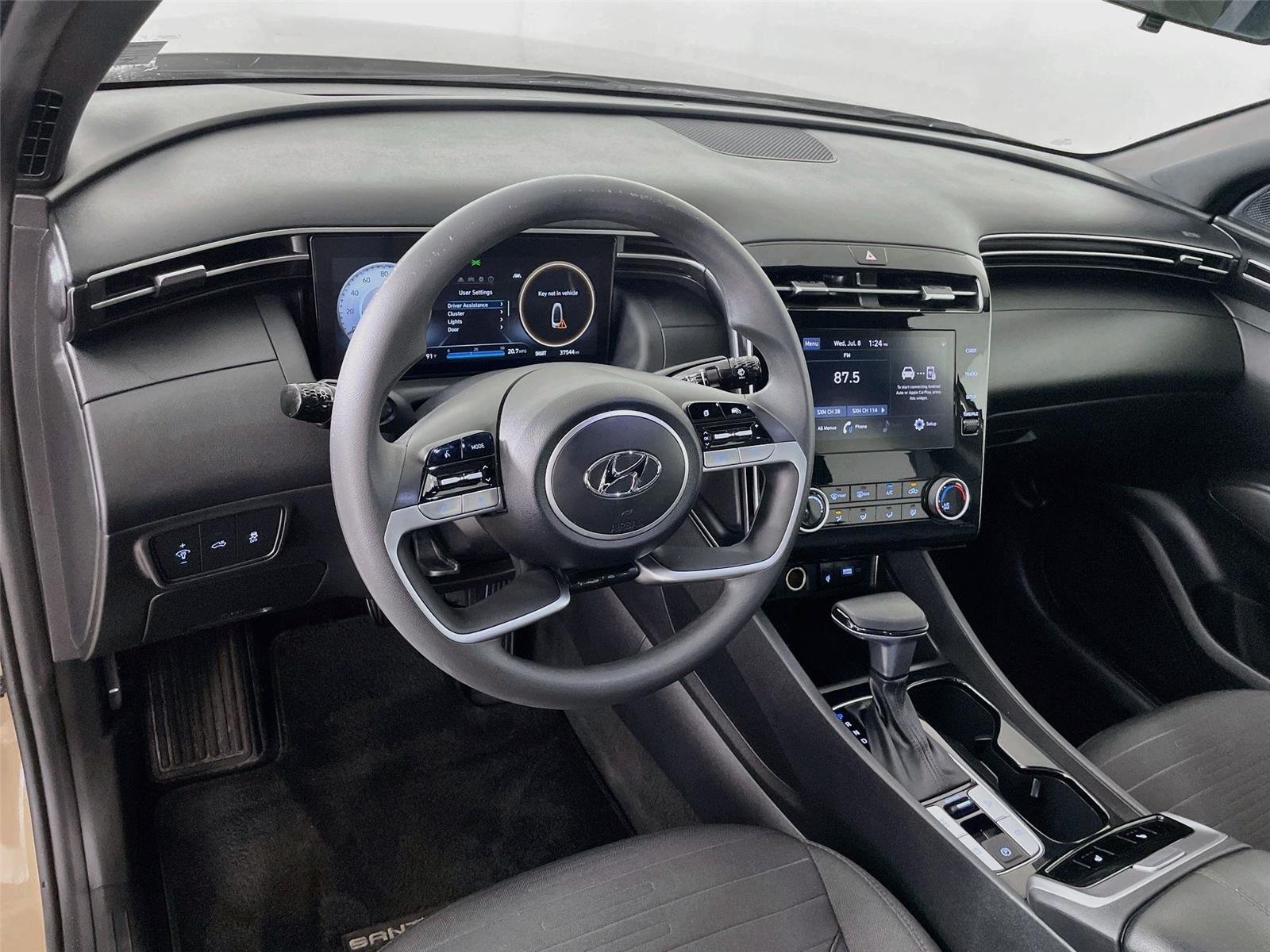 Used 2023 California Sand Hyundai SEL image 13