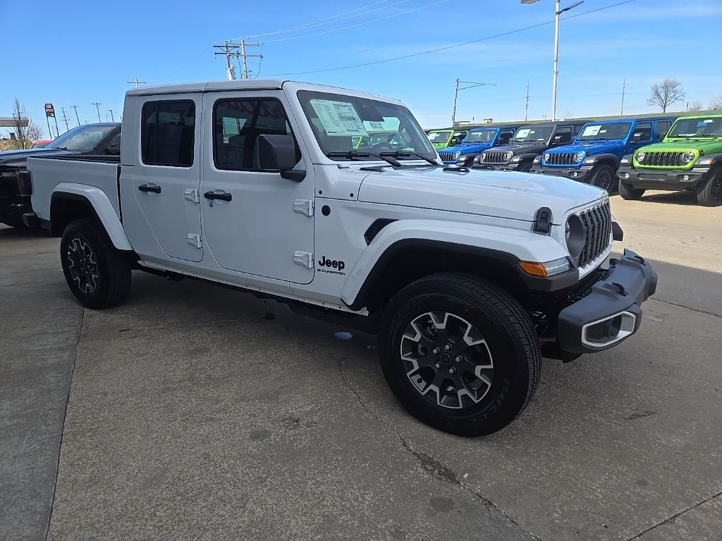 New 2026 Bright White Clear-Coat Exterior Paint Jeep Sahara image 14