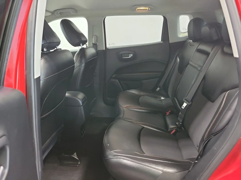 Used 2019 Red Jeep Latitude image 26