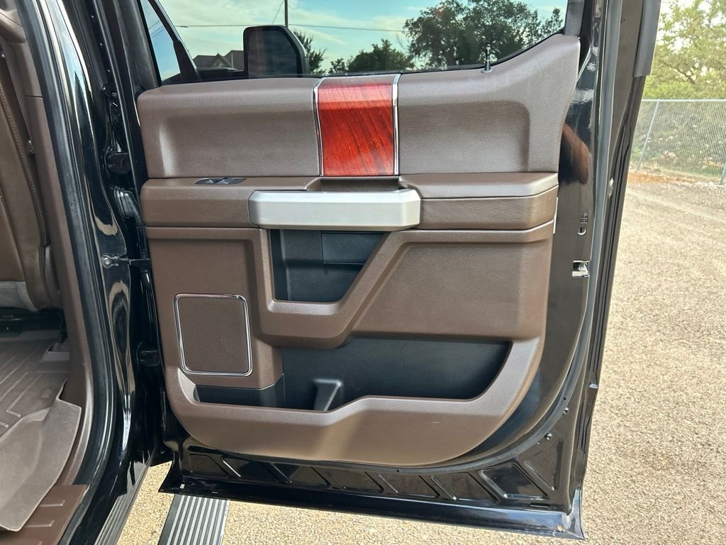 Used 2022 Black Metallic Ford King Ranch image 44