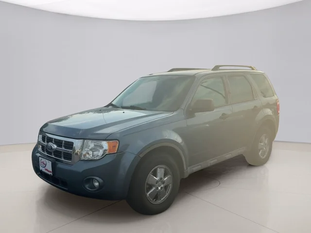 Pre-Owned 2011 Ford Escape XLT