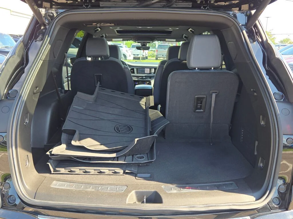 Used 2024 Black Buick Essence image 18