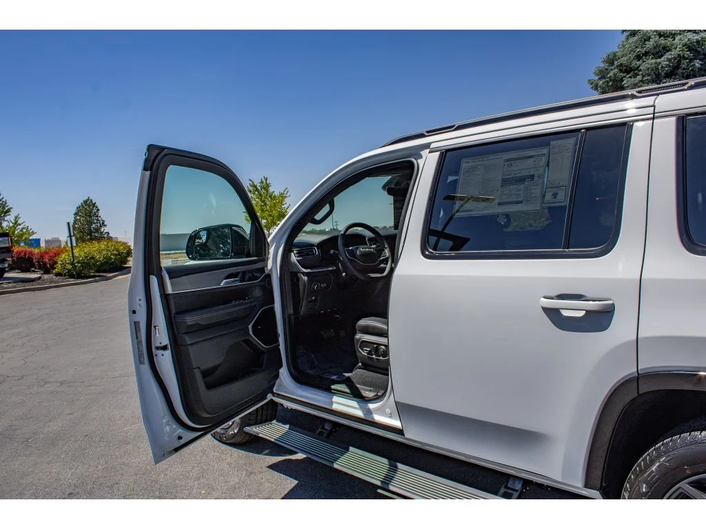 New 2026 Bright White Clearcoat Jeep Limited Altitude image 33