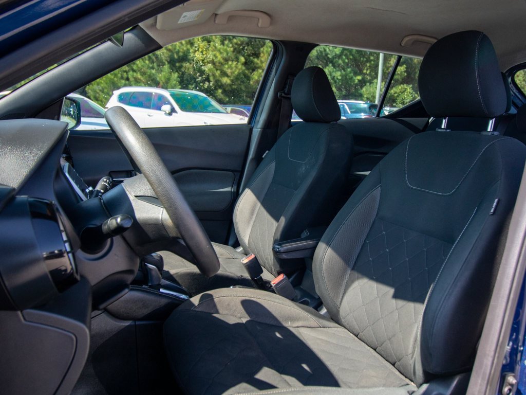 Used 2020 Blue Nissan SV image 8