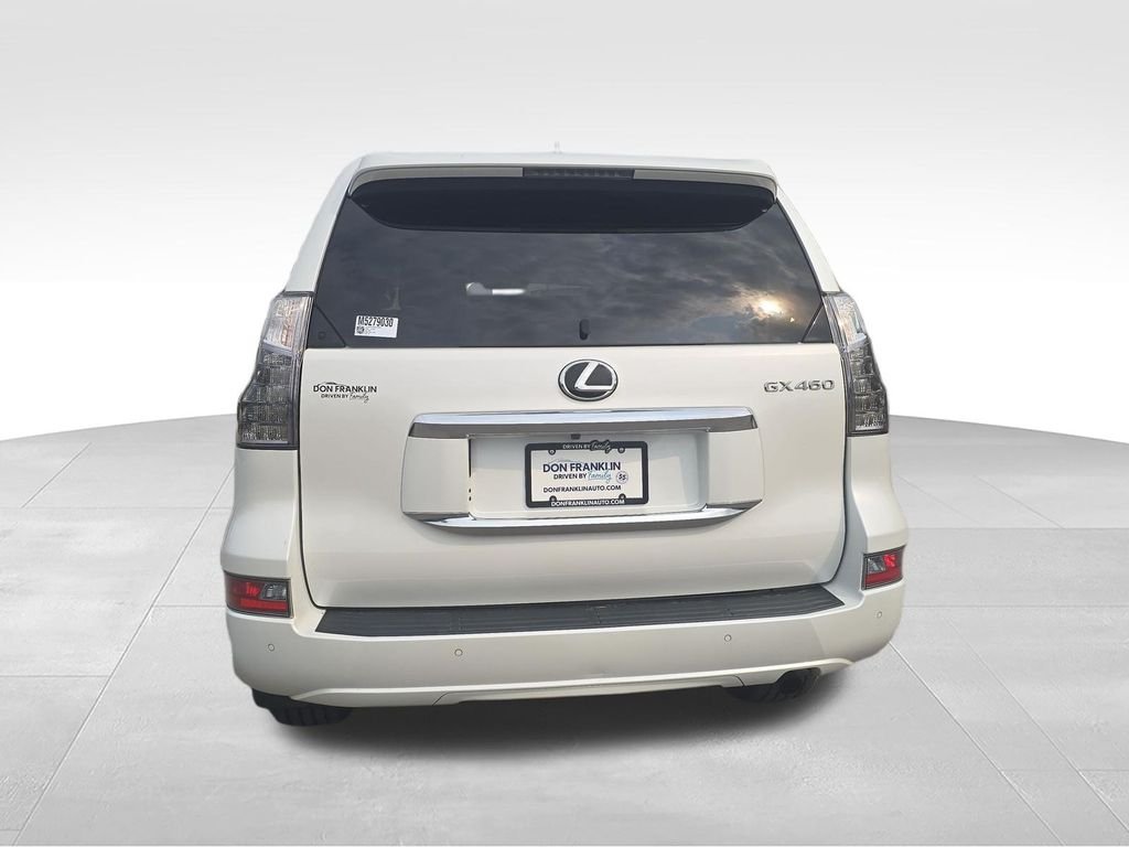 Used 2021 White Lexus 460 image 4