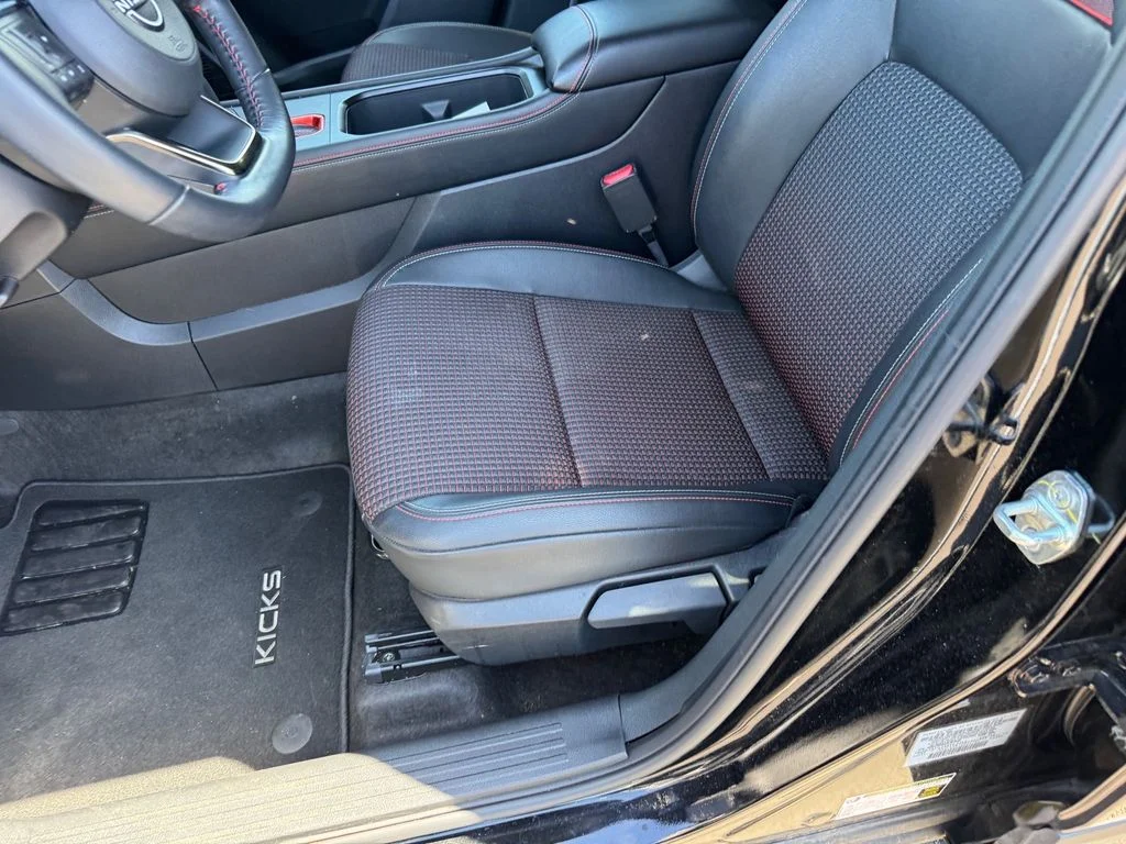 Used 2025 Black Nissan SR image 8