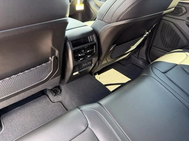 New 2027 Brown Jeep Limited image 8