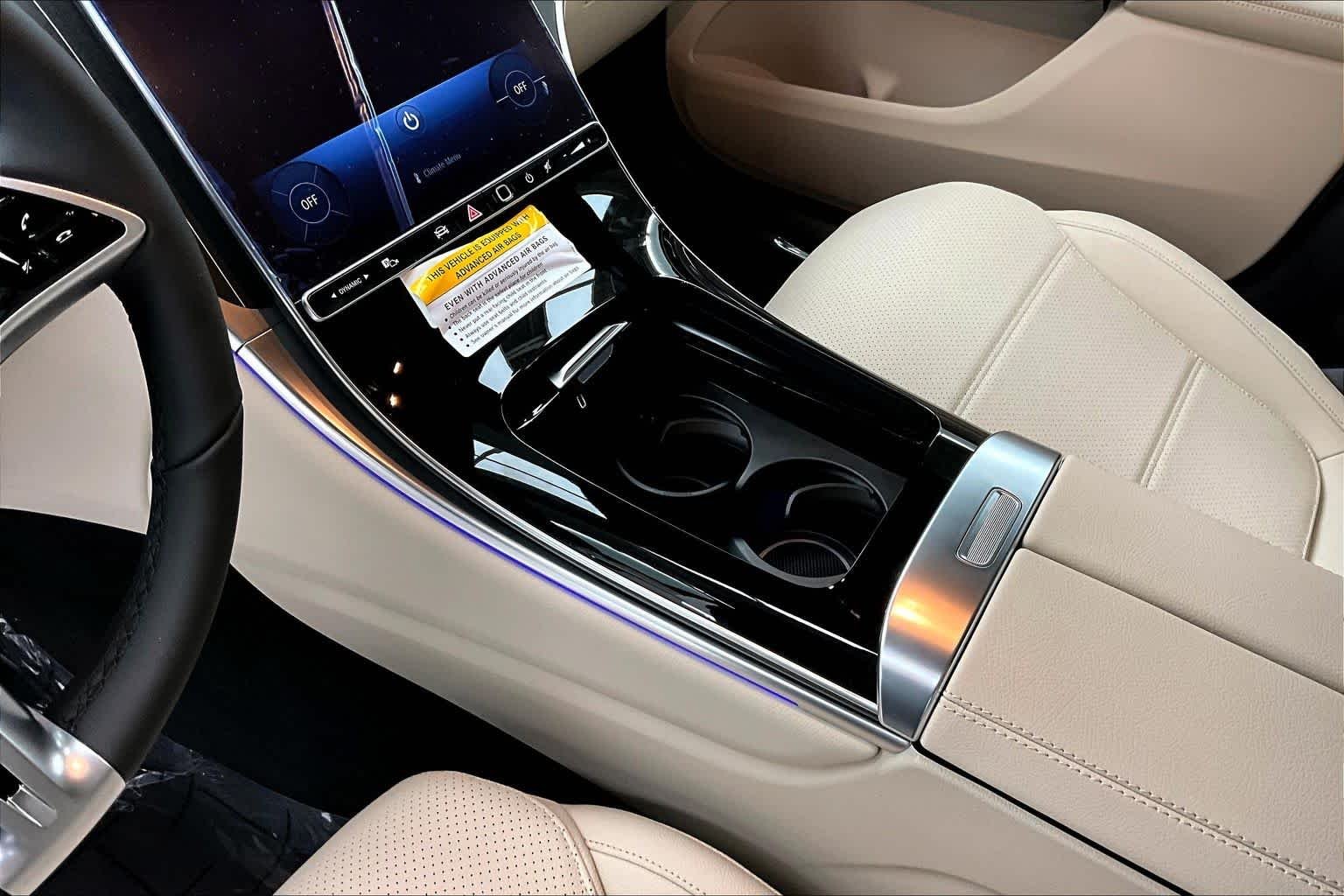 New 2026 Verde Silver Metallic Mercedes-Benz GLC 300 image 17