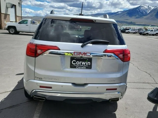 Used 2017 Silver GMC Denali image 4