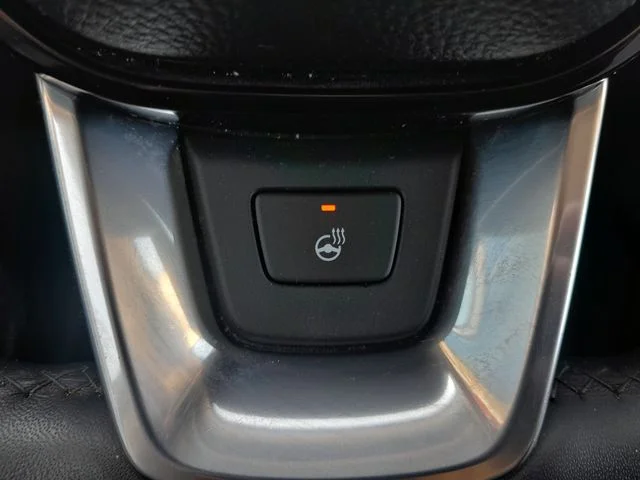 Used 2023 Silver Honda Elite image 16
