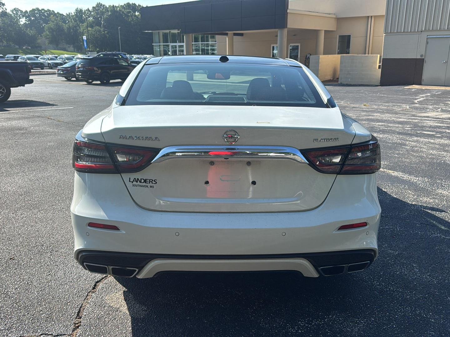 Used 2019 Pearl White Tricoat Nissan Platinum image 4