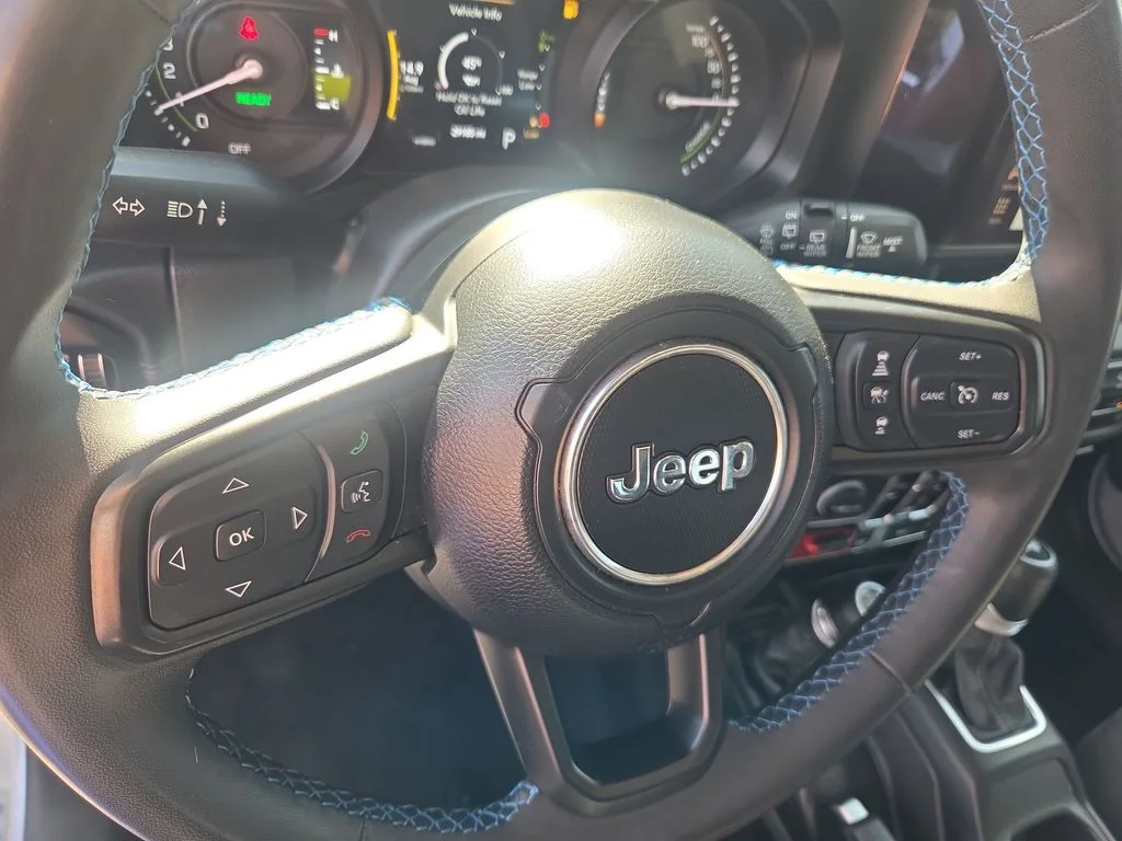 Used 2024 Silver Jeep Rubicon 4xe image 10