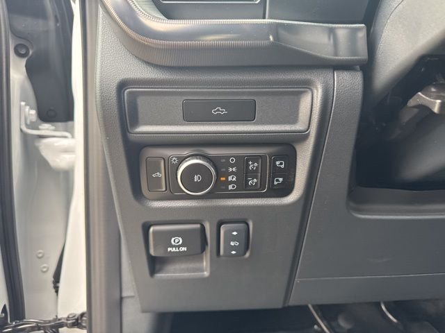 New 2026 Oxford White Ford Lariat® image 20