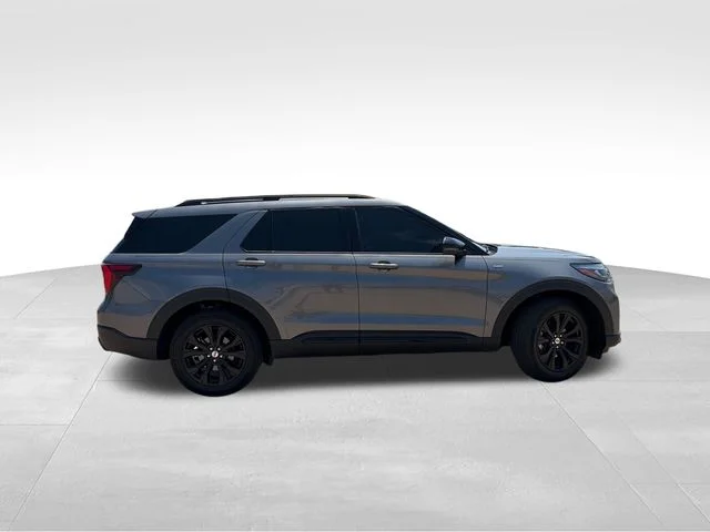 Used 2026 Gray Ford ST-Line image 11