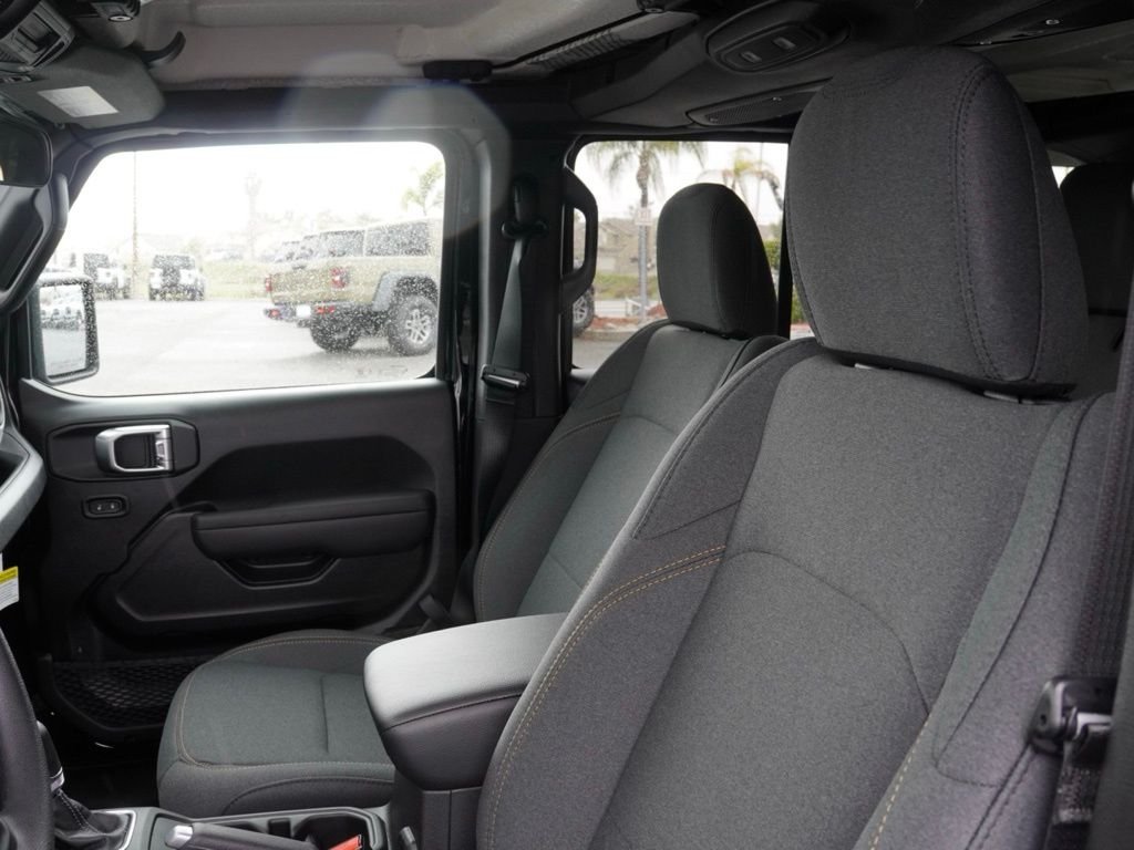 New 2026 Black Clear-Coat Exterior Paint Jeep Sport image 17