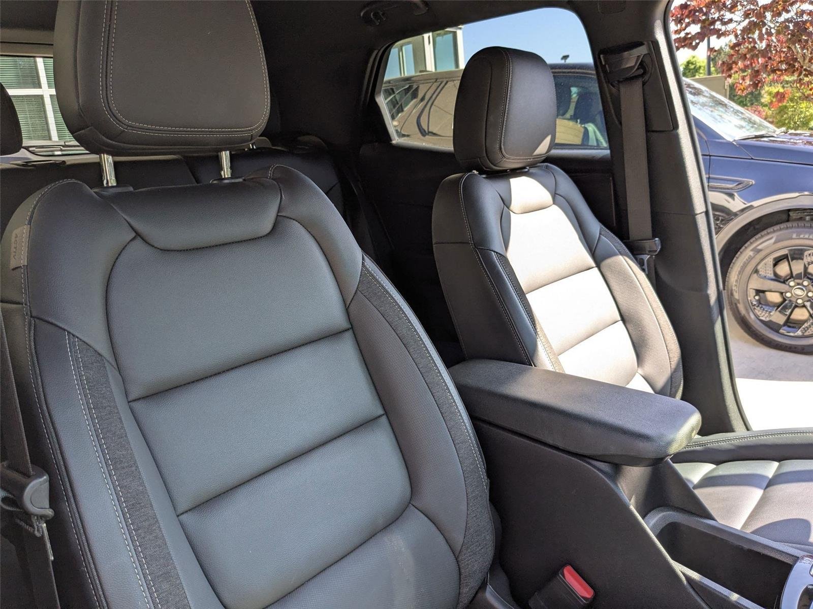 Used 2023 Summit White Chevrolet ACTIV image 31