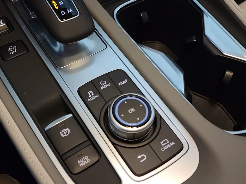 New 2027 HARBOR GRAY INFINITI Luxe FWD image 25
