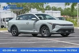 2025 Kia K4 LXS AT's photo
