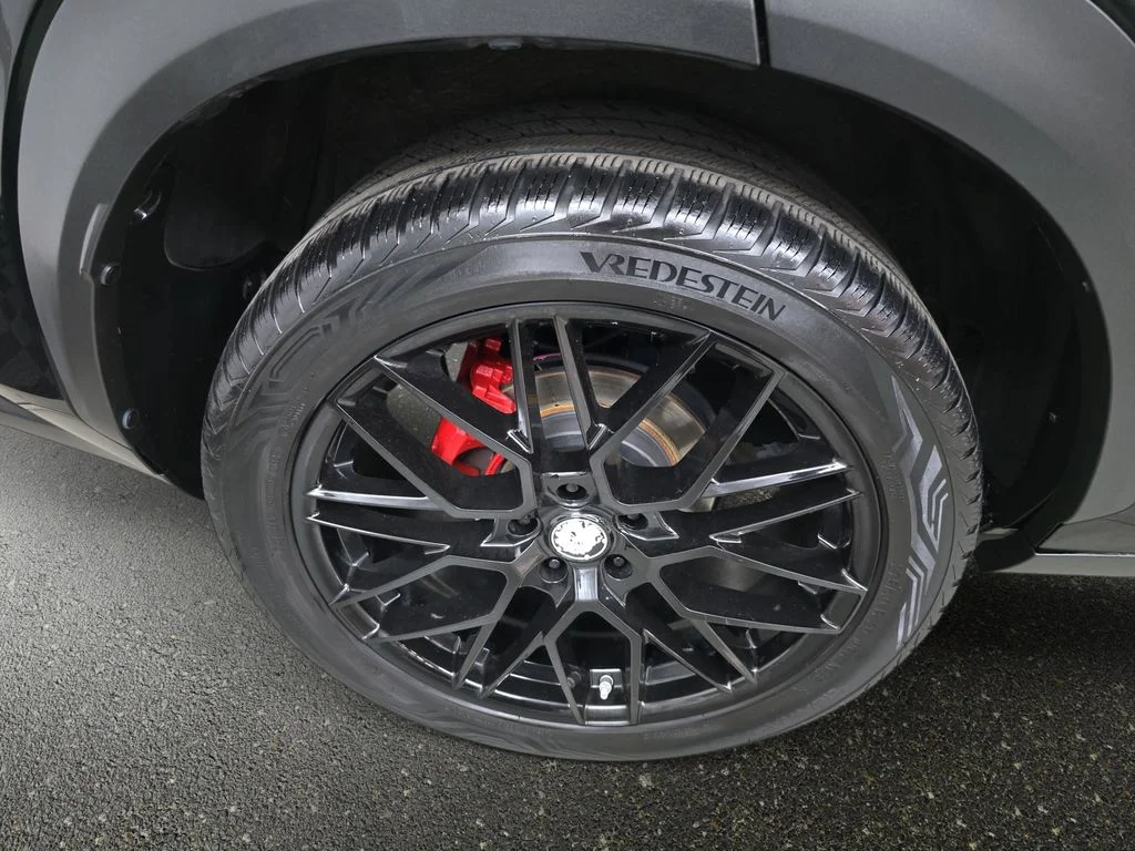 Used 2015 Obsidian Lexus 200t image 33
