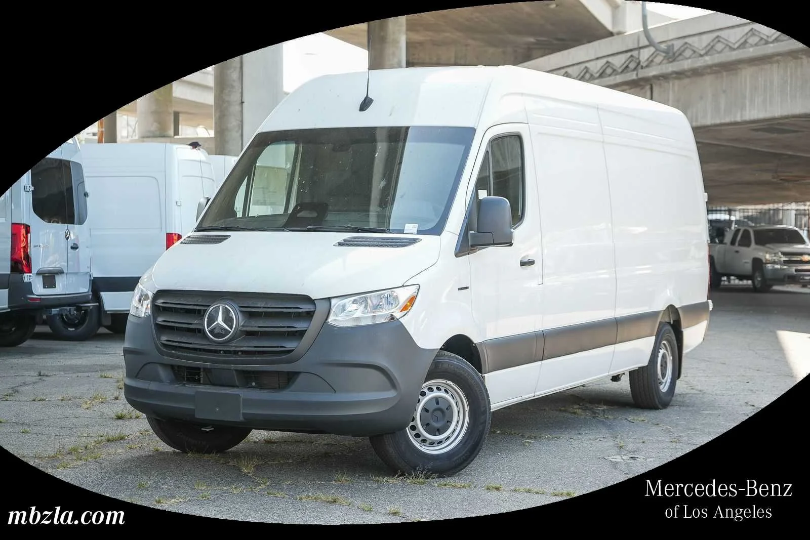 2025 Mercedes-Benz eSprinter Cargo Van Cargo 170WB High Roof 113kW Battery RWD HO Motor