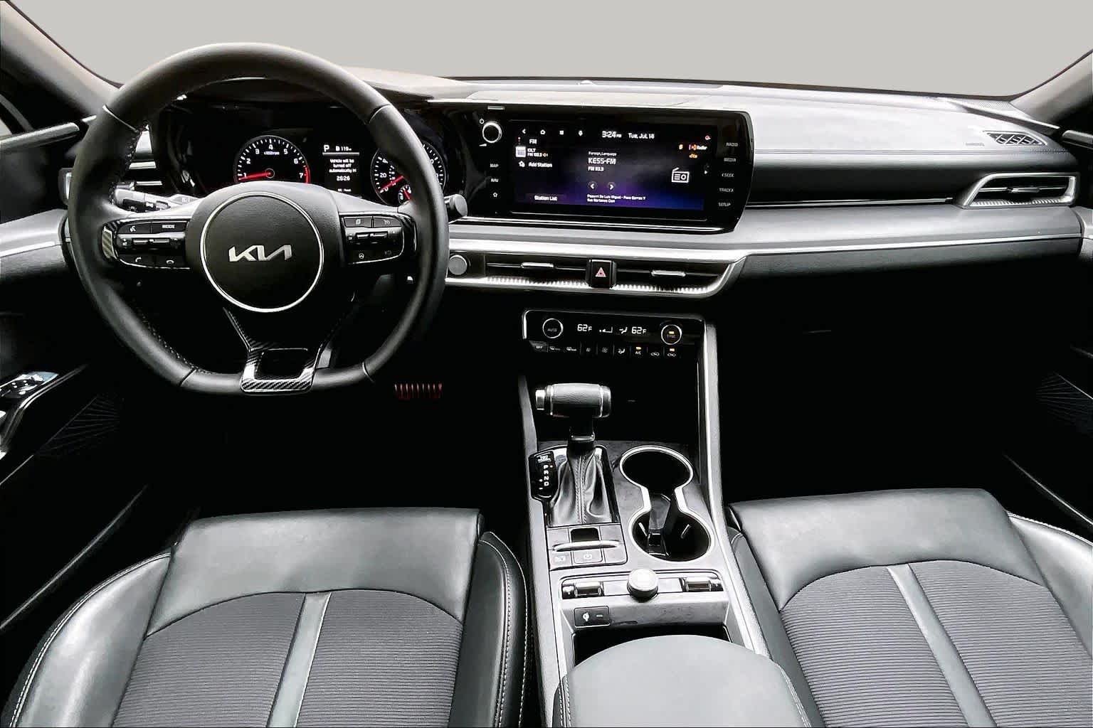 Used 2024 Glacial White Pearl Kia GT-Line image 15